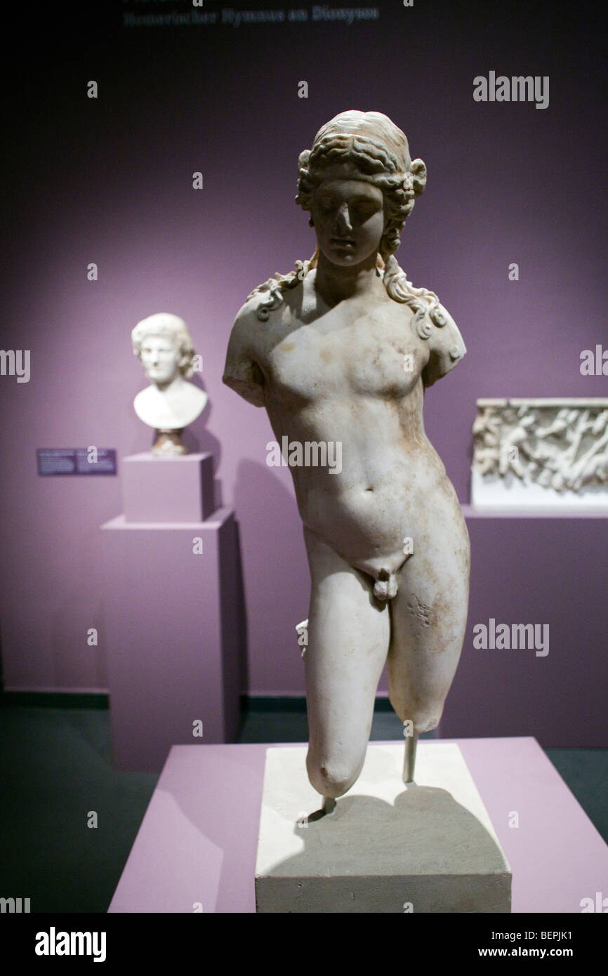 Jeune Dionysos, marbre romain (1er siècle avant J.-C.), Musée de Pergame, Berlin, Allemagne Banque D'Images