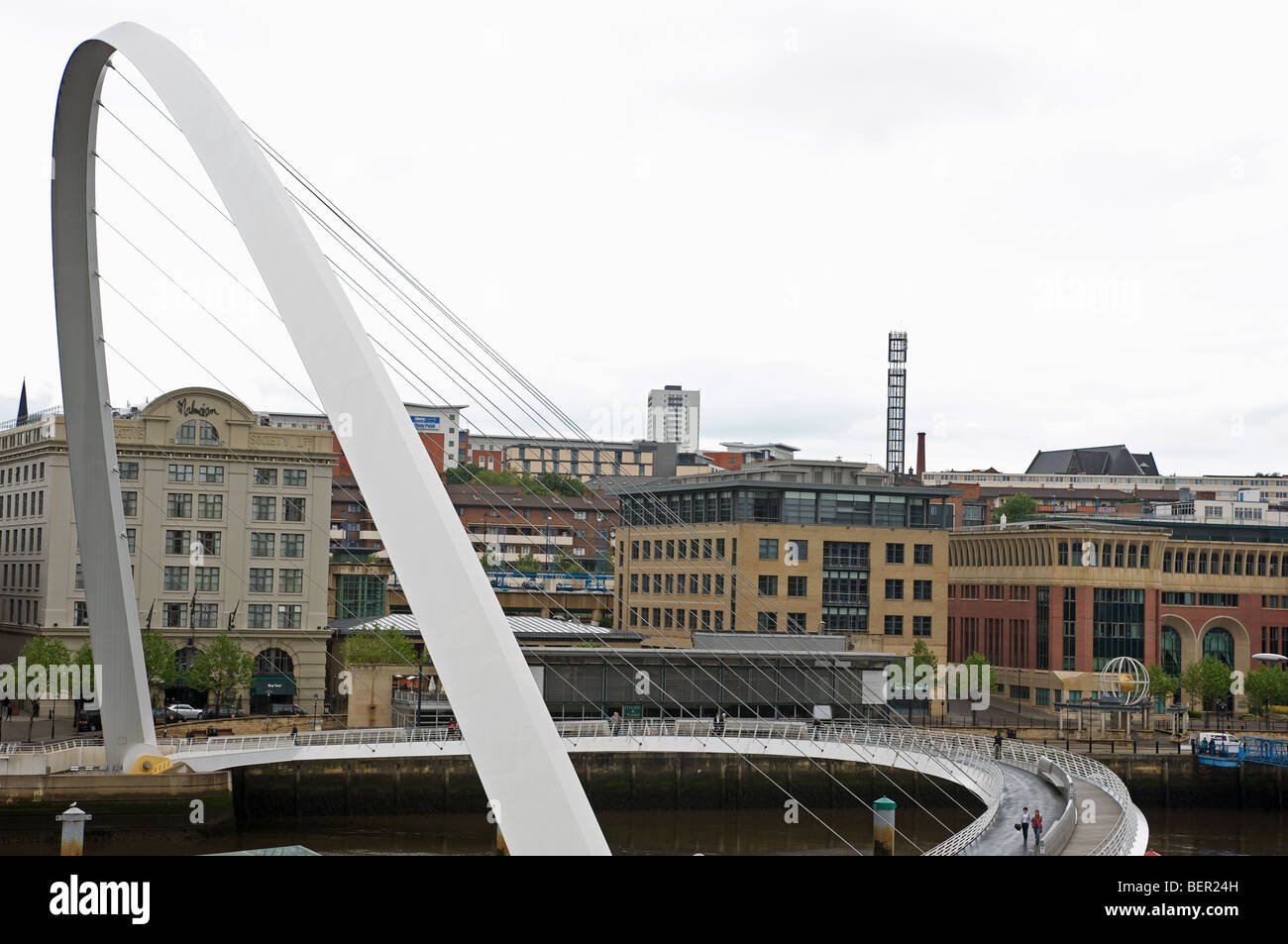 Millennium Bridge, à Newcastle Upon Tyne, Royaume-Uni. Banque D'Images