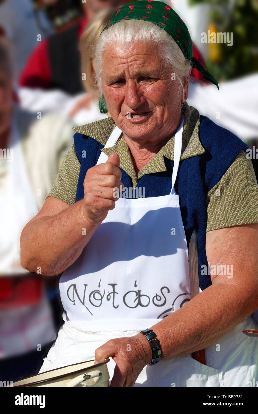Les femmes de Nagrecse en costume traditionnel - Festival gastronomique régional hongrois - 2009 Banque D'Images