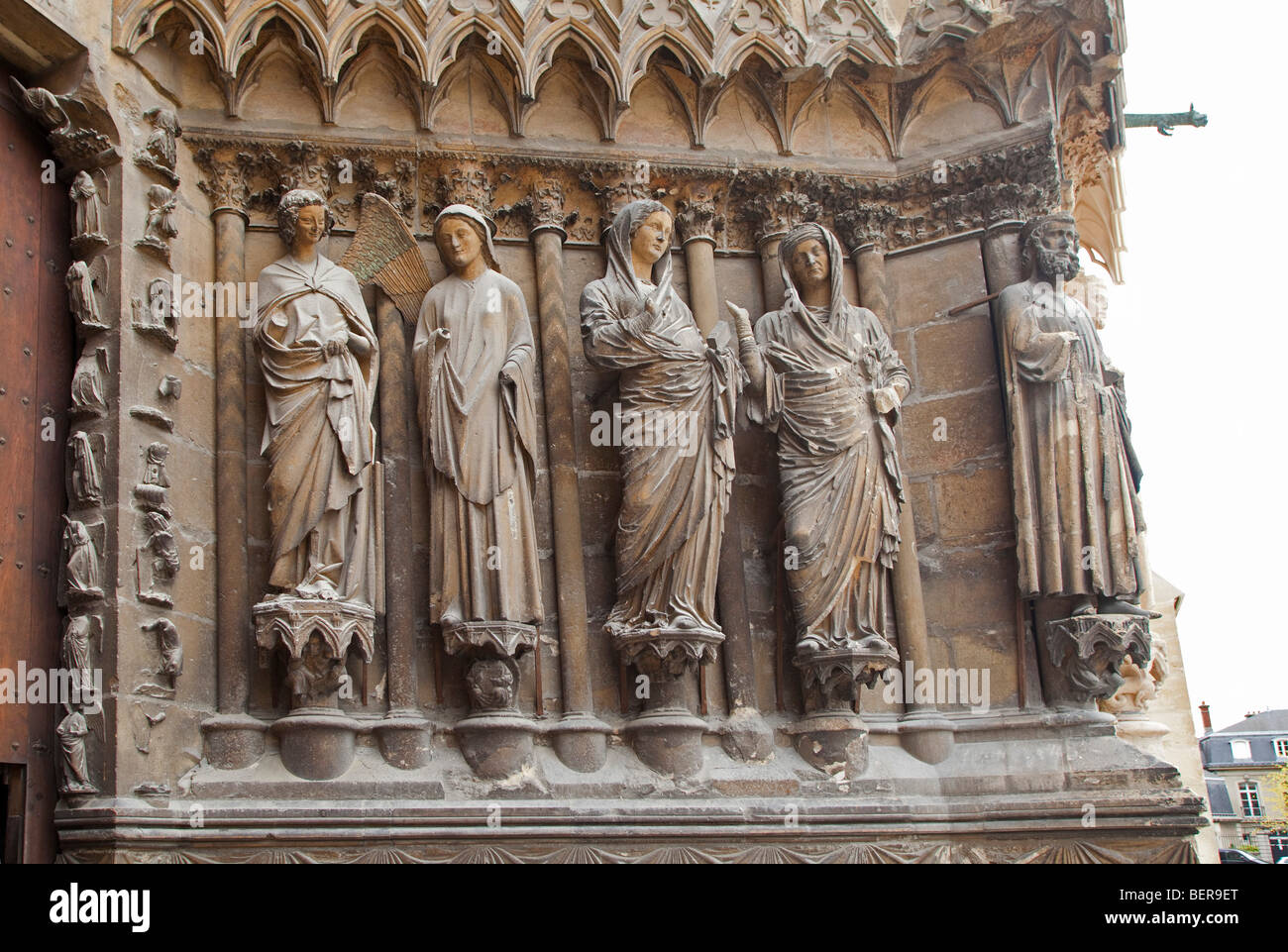 La Cathédrale de Reims (Cathédrale de Reims) les détails de la sculpture en Champagne Ardenne Region France.098613 Reims Banque D'Images