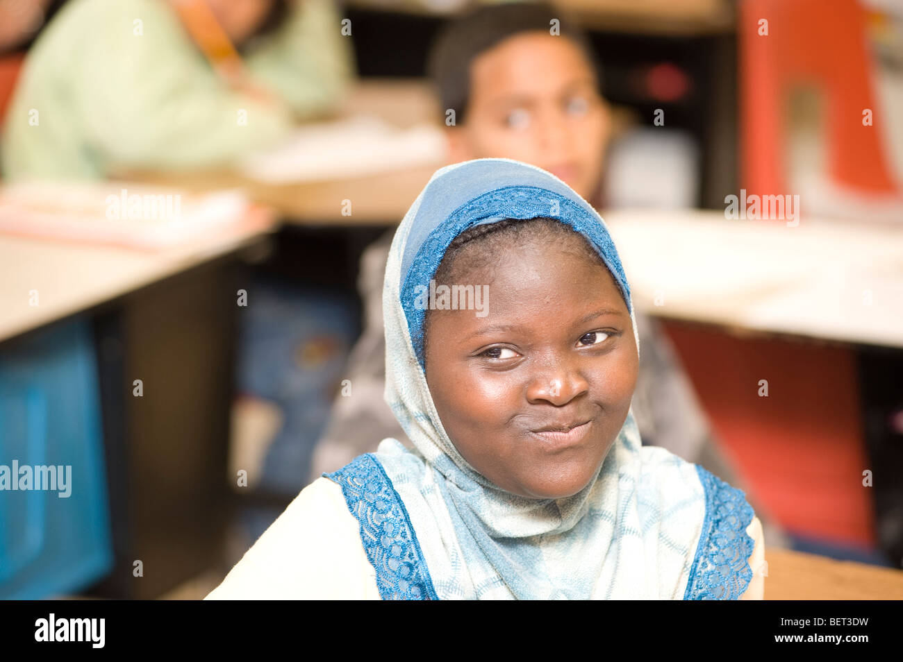 Femme mousseline étudiant à l'école primaire de hêtre, Manchester, NH. L'image n'est pas model / propriété libéré. Banque D'Images