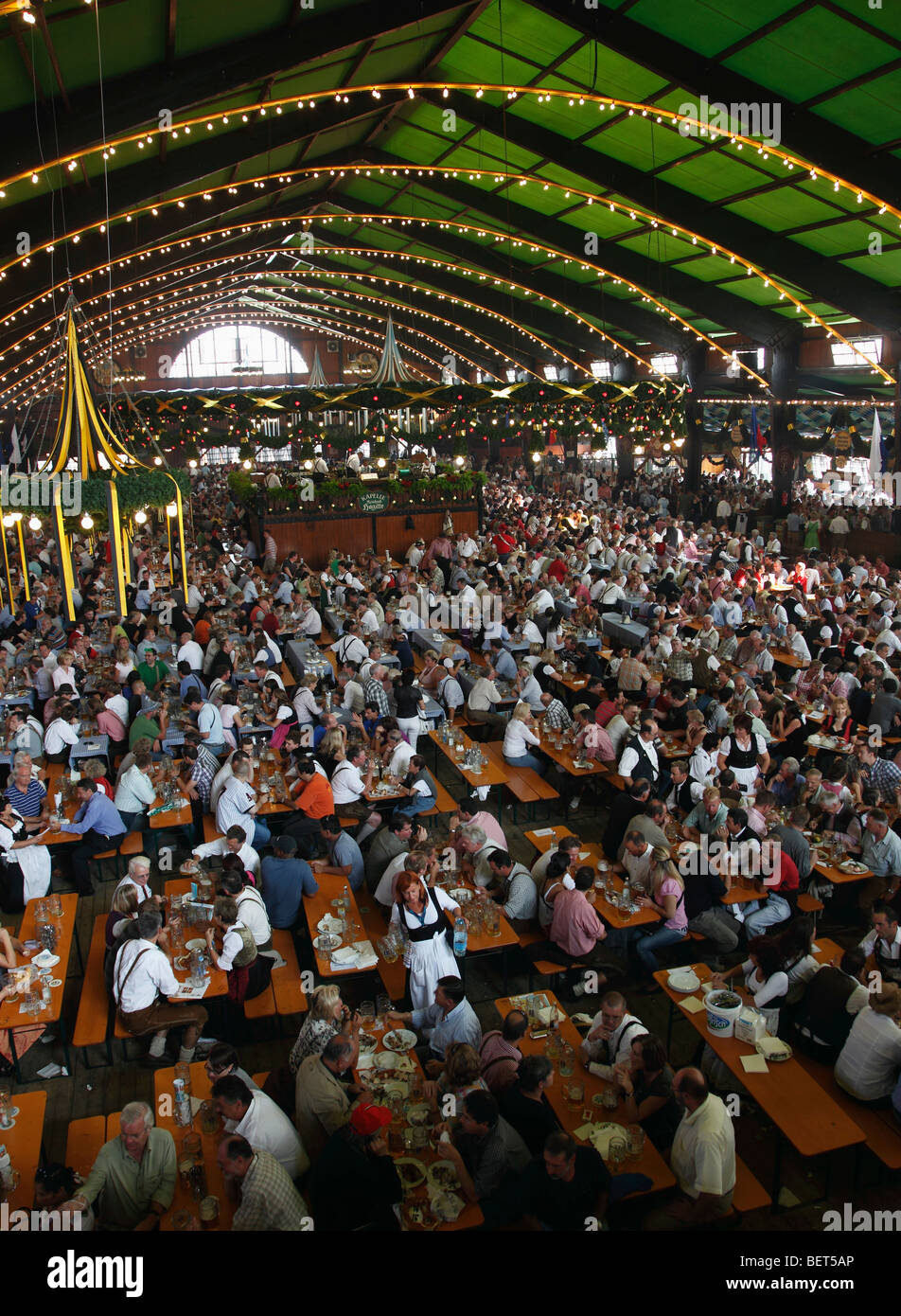 Germany, Bavaria, Munich, l'Oktoberfest, Theresienwiese, beer hall Banque D'Images