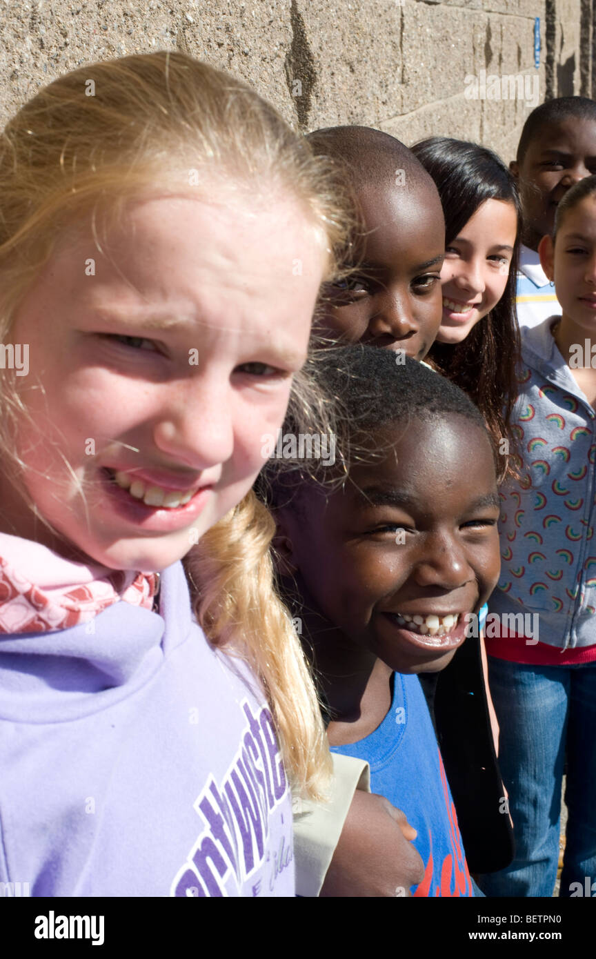 Portrait de groupe d'étudiants de l'école élémentaire de hêtre, Manchester, NH. L'image n'est pas model / propriété libéré. Banque D'Images