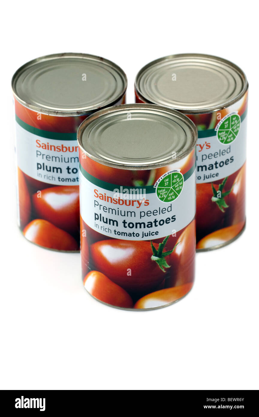 Trois boîtes de Sainsbury's tomates pelées premium Banque D'Images