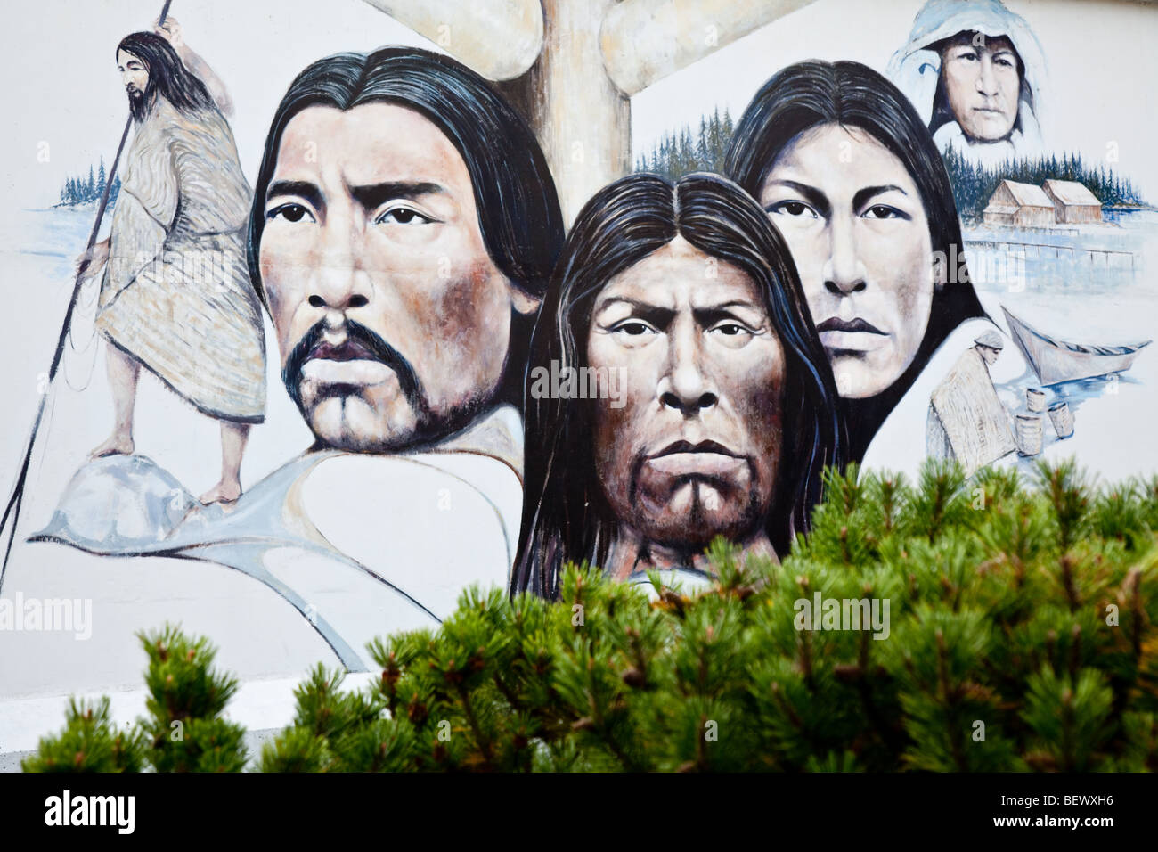 Native Heritage mural par Paul Ygartua, de Chemainus, de North Cowichan, île de Vancouver, Colombie-Britannique, Canada Banque D'Images