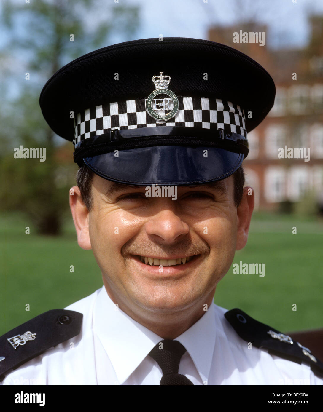 Royaume-uni, Angleterre, Londres, les jardins de Kew C.P. Steve Marsden du Royal Botanic Gardens Constabulary Banque D'Images