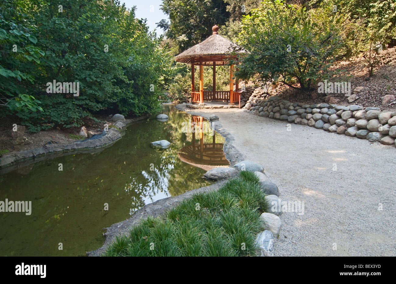 Pavillon pour laver ses pensées aux jardins chinois de la Huntington Library. Banque D'Images