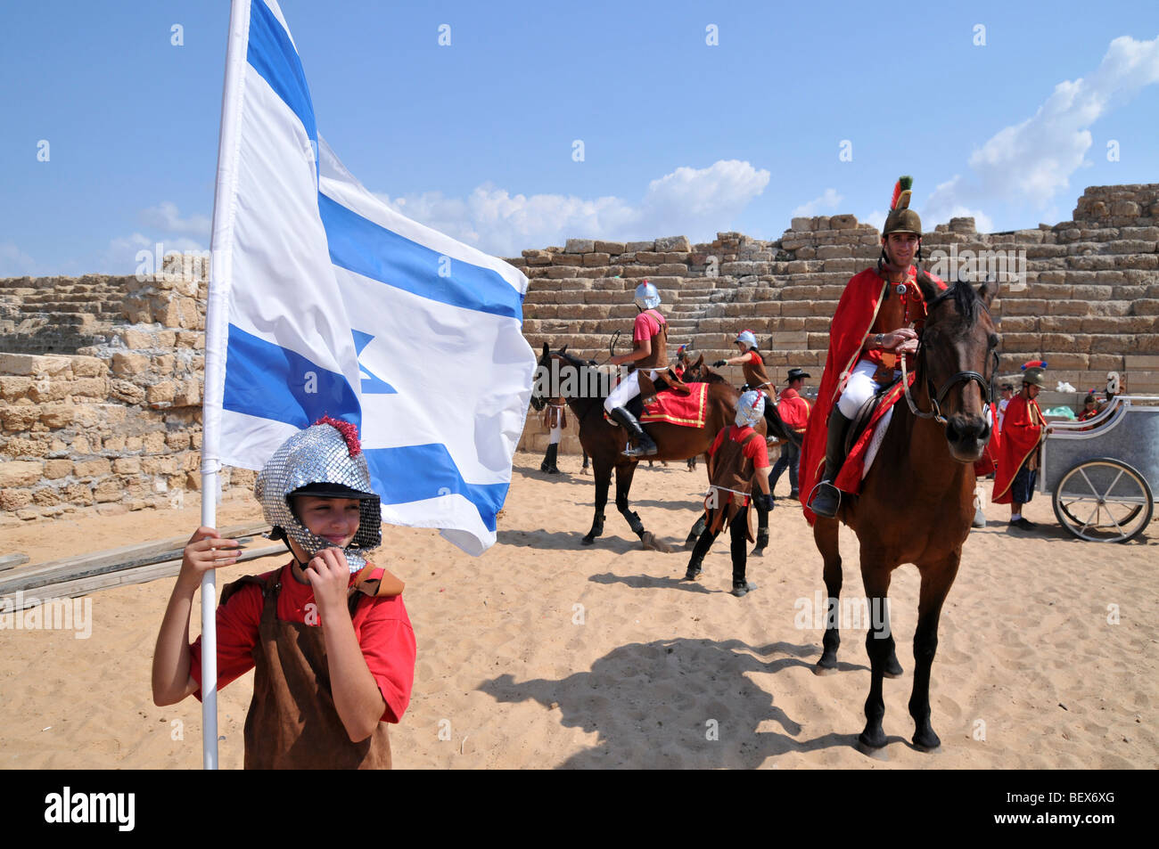 Israël, Césarée, l'Hippodrome de la reconstitution de la vie dans l'époque romaine. Les courses de chevaux, des évènements sportifs et de divertissement Banque D'Images