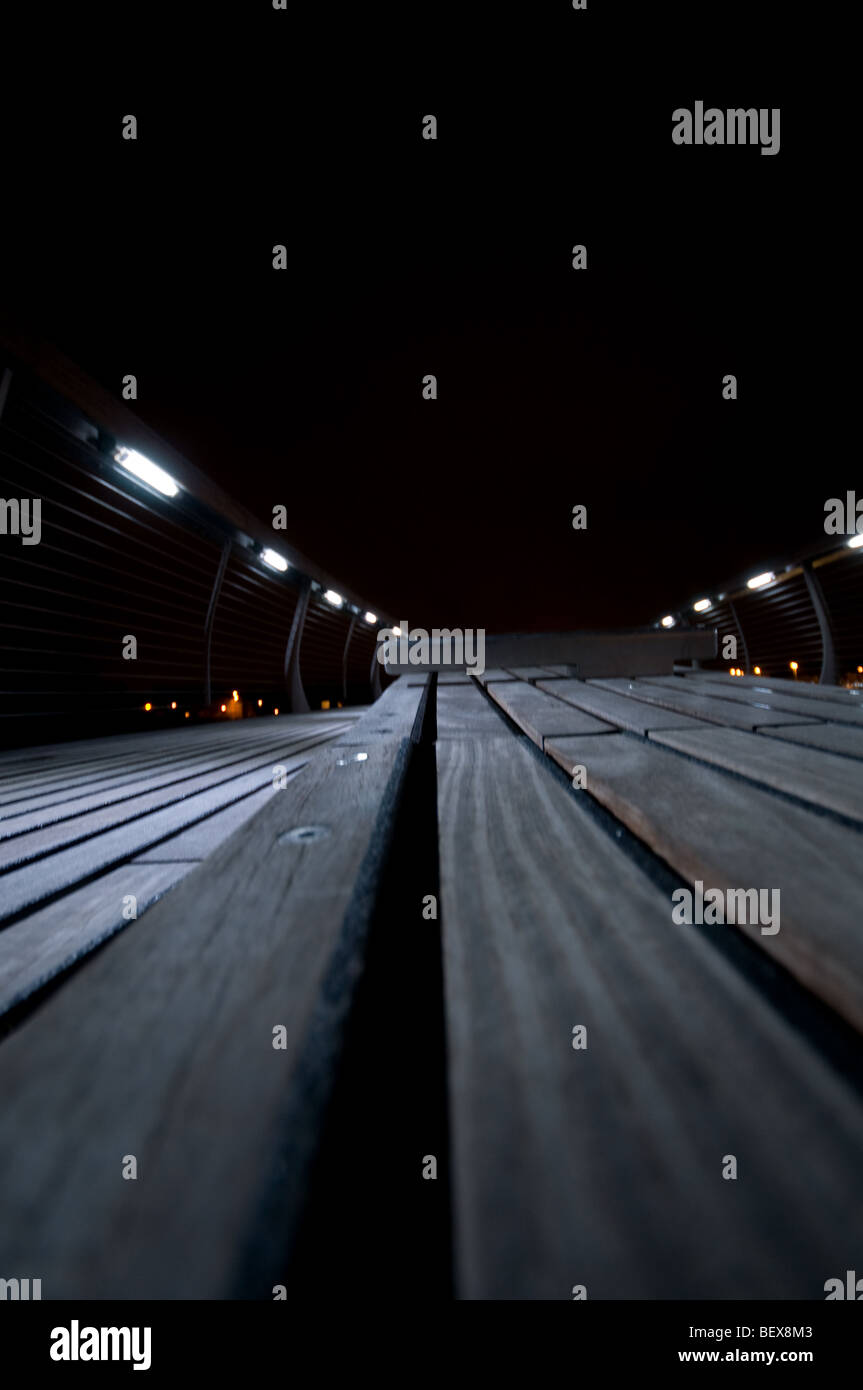 Une image de l'Castleford passerelle sur la rivière Aire, comme vu sur Channel 4 avec Kevin Mcloud Banque D'Images