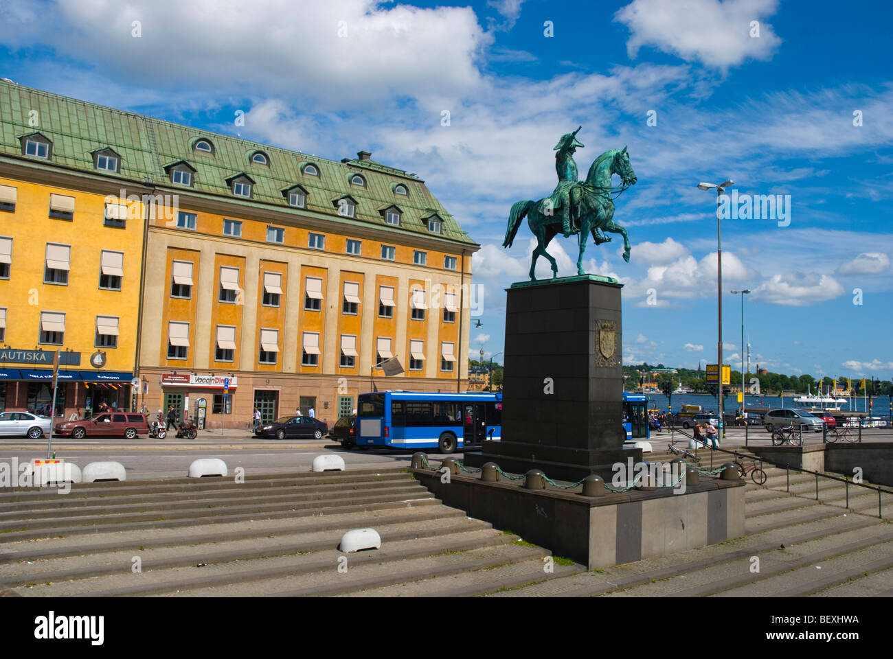 Le roi Charles XIV Jean Statue à Slussplan square à Gamla Stan, la vieille ville de Stockholm Suède Europe Banque D'Images