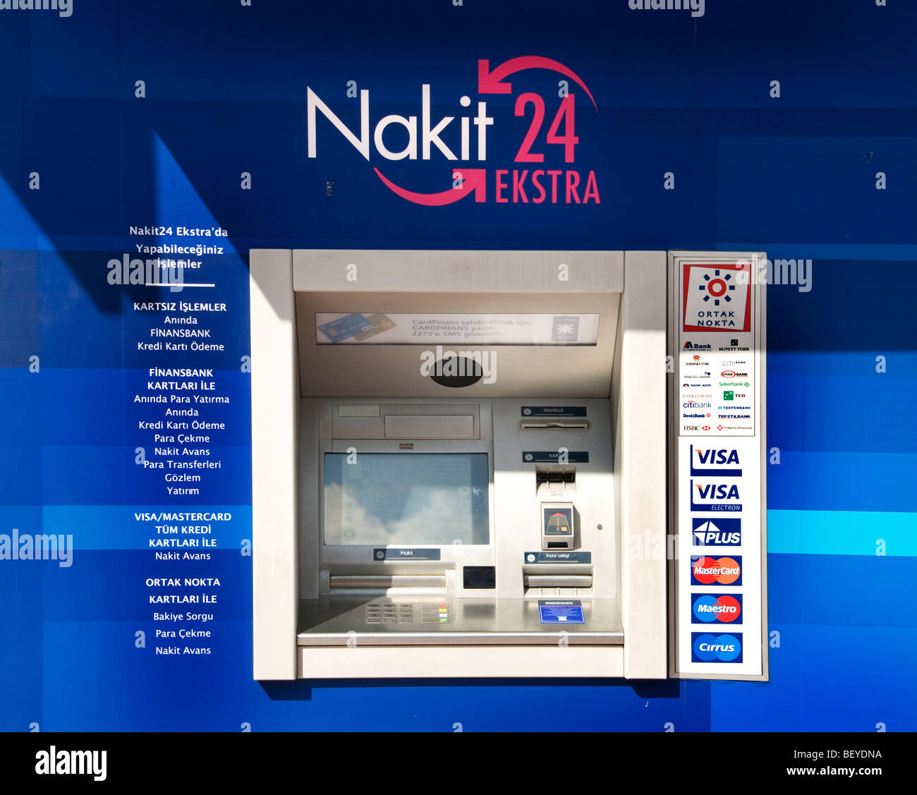 Istanbul Turquie bank paiement carte de crédit garanti machine Akbank HSB Banque D'Images