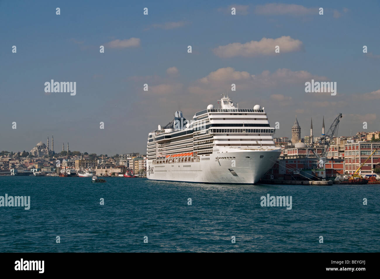 Istanbul Bosphorus Cruise Port Harbour bateau Turquie Banque D'Images