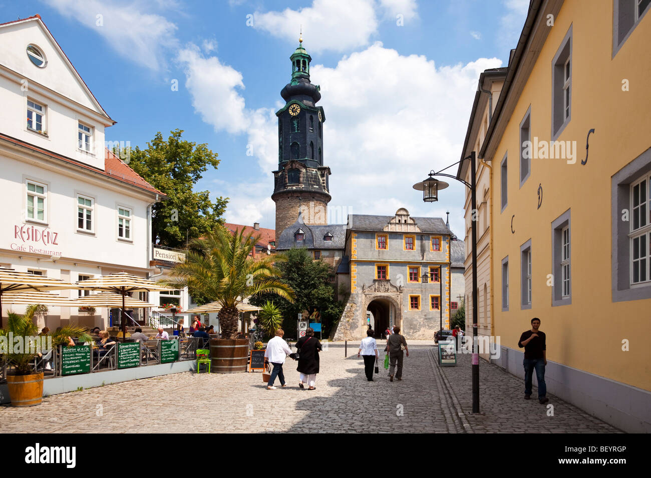 Weimar, Allemagne, Europe - Musée du Château de la ville au patrimoine mondial de l'UNESCO et scène de rue Banque D'Images