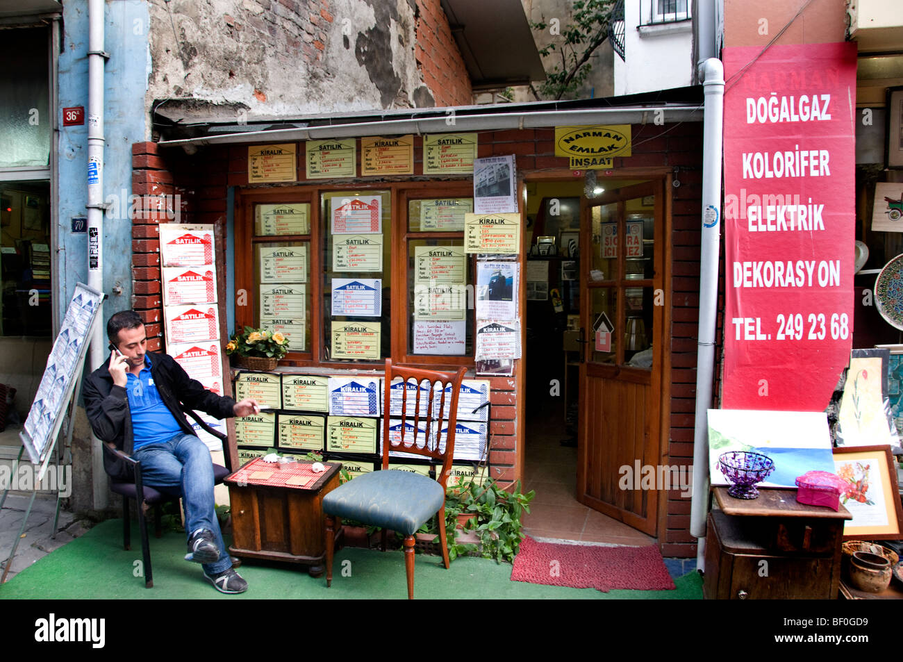 Courtier Immobilier Agent House Istiklal Caddesi Beyoglu Istanbul Turquie turc Banque D'Images