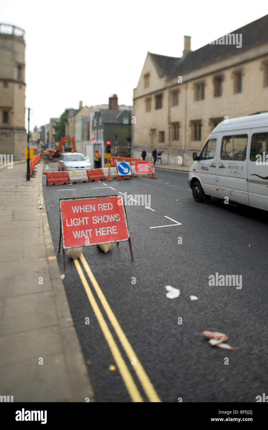 Feux de circulation et les travaux routiers à Oxford Banque D'Images