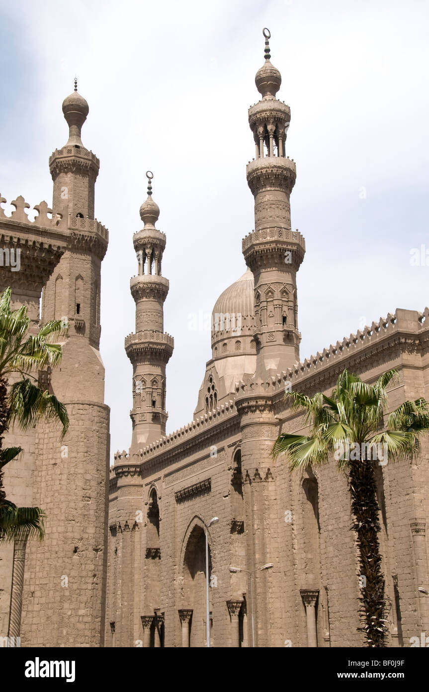 Le Caire Égypte mosquée Sultan Hassan Ali gauche et droite de la mosquée rifai Banque D'Images