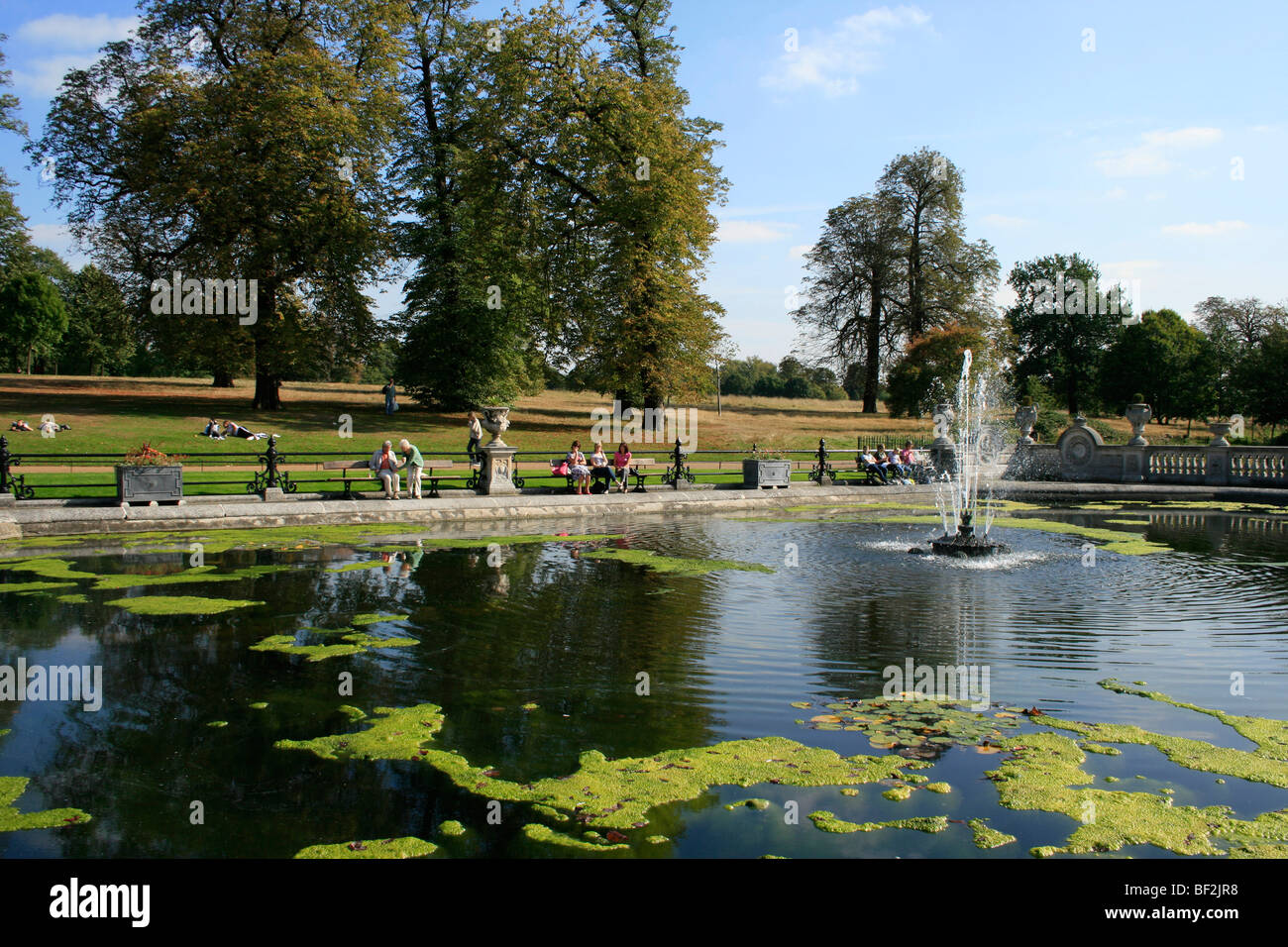 Les Jardins italiens à Kensington Gardens, Londres Banque D'Images