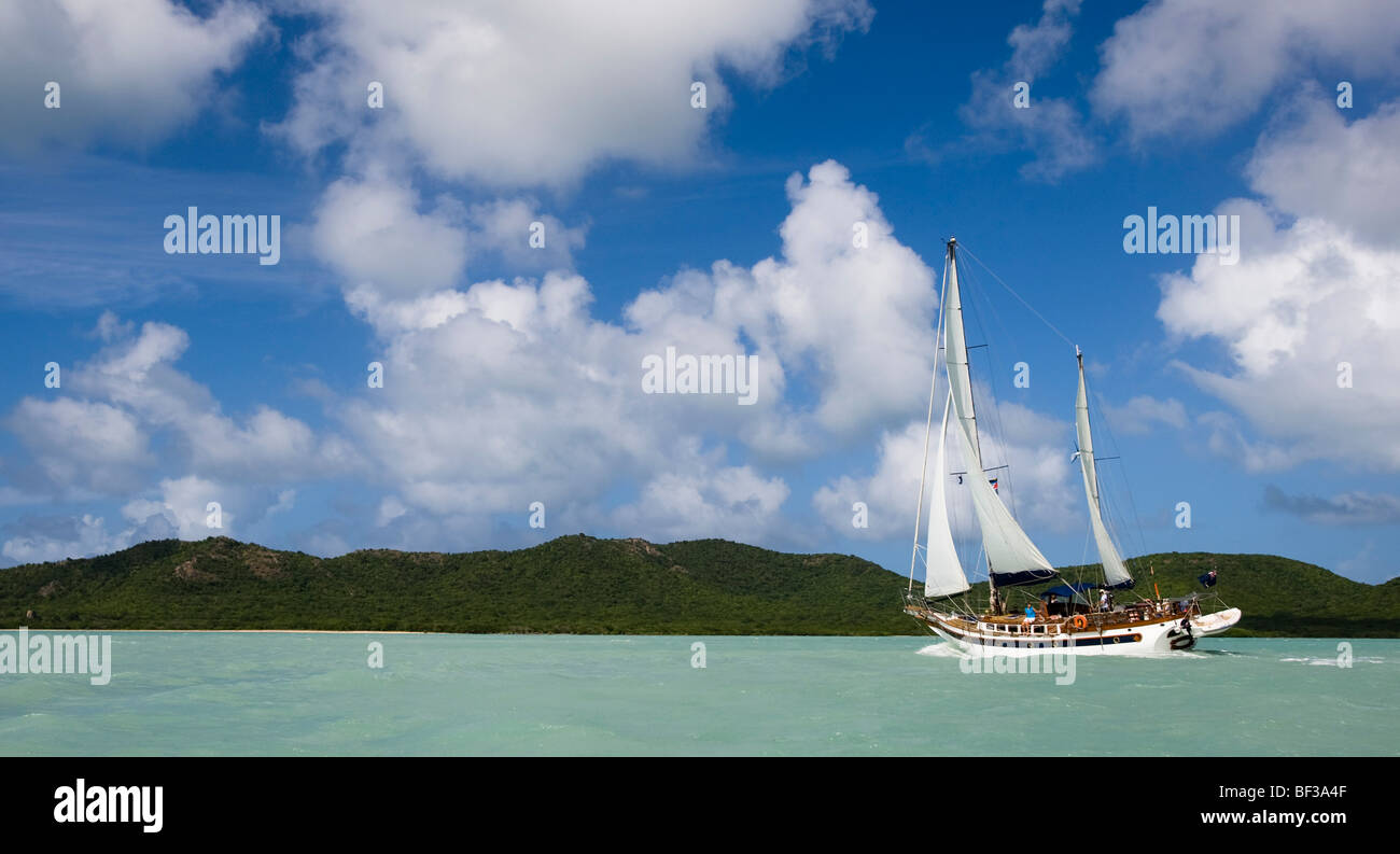 Yacht de croisière à la voile,Antigua Banque D'Images