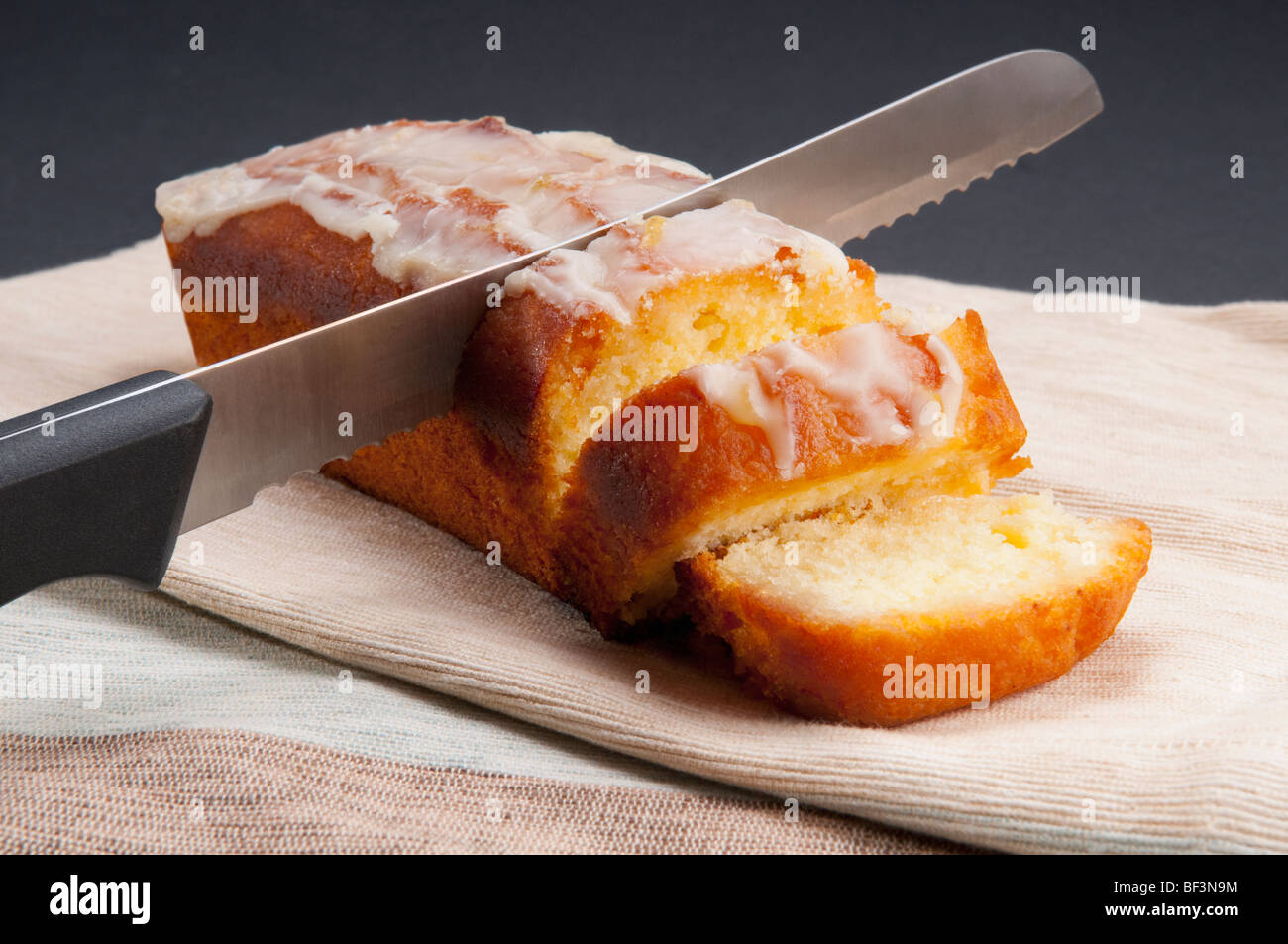 Close-up of a tea cake with icing Banque D'Images