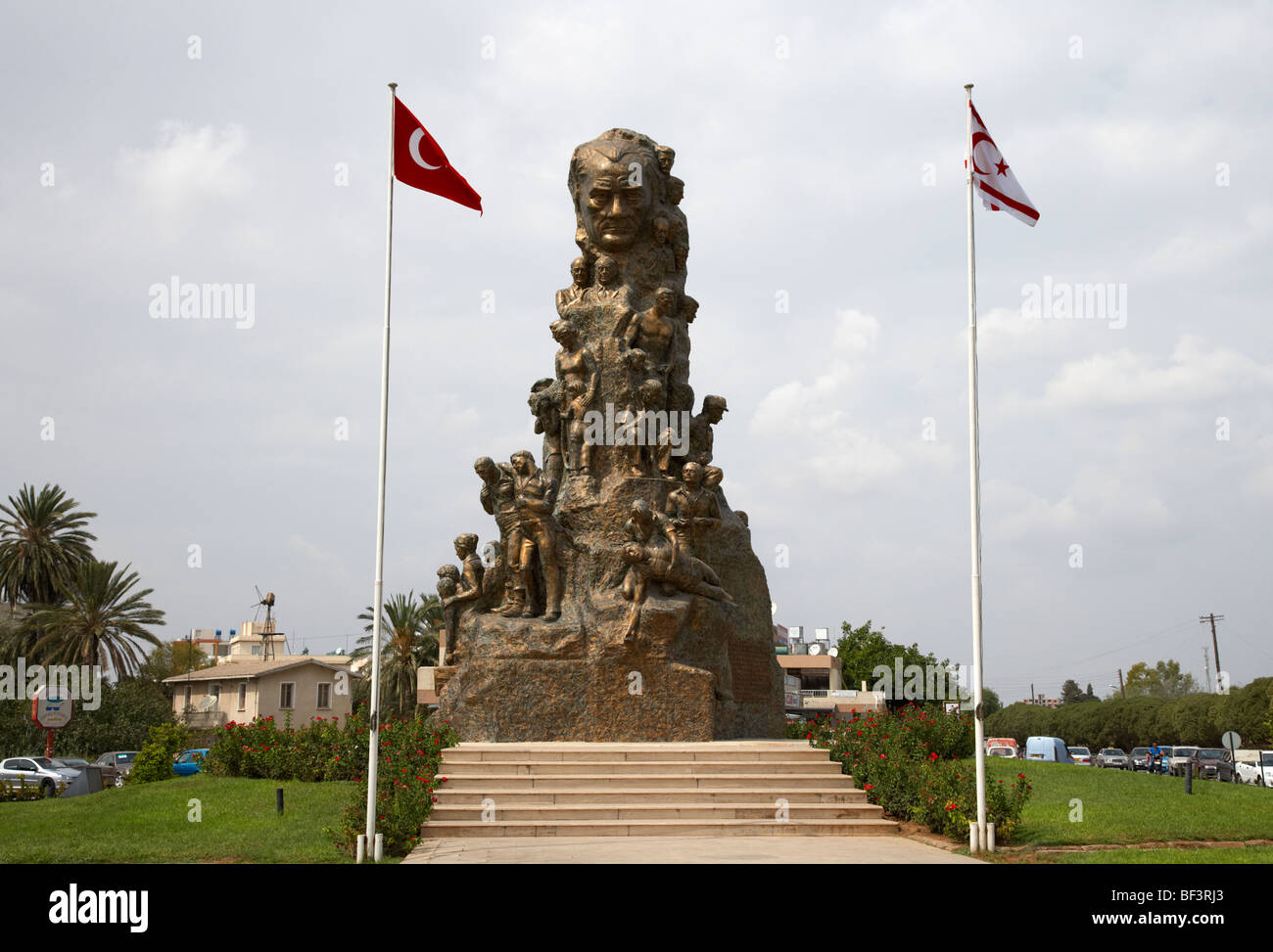 Militaire d'Ataturk memorial à la libération 1974 invasion chypriote turc famagouste République turque de Chypre-Nord rtcn Banque D'Images