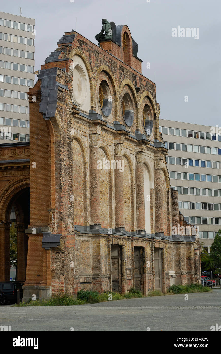 Berlin. L'Allemagne. Reste de l'Anhalter Bahnhof. Banque D'Images