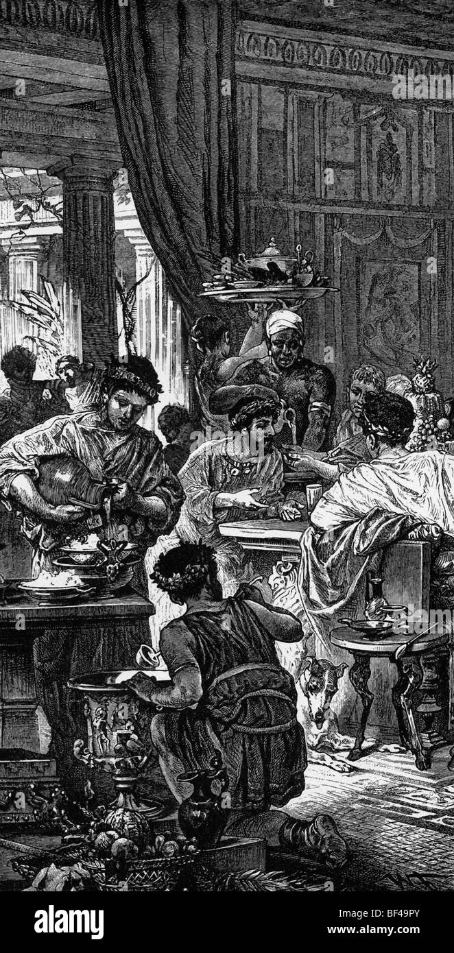 Fonctionnaires pour le vin, servir aux tables, et ont empilé avec de la nourriture pour un groupe d'hommes romain à un banquet donné par Crassus. Banque D'Images