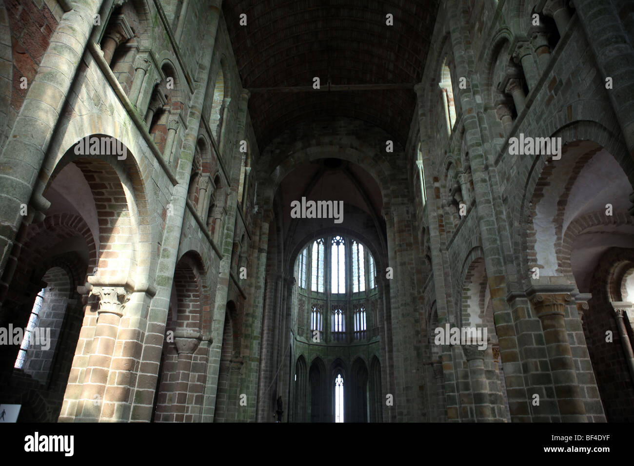 Vue intérieure de l'abbaye dans le Mont Saint Michel - Normandie - France Banque D'Images