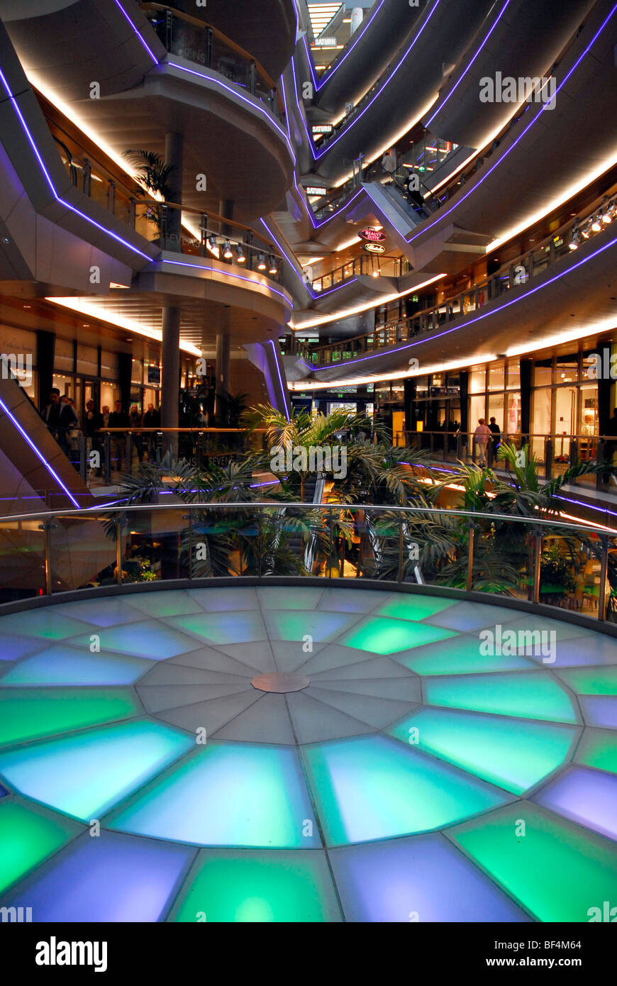 Sevens sur avenue Koenigsallee, une galerie marchande dans le centre-ville, Düsseldorf, Rhénanie du Nord-Westphalie, Allemagne, Europe Banque D'Images