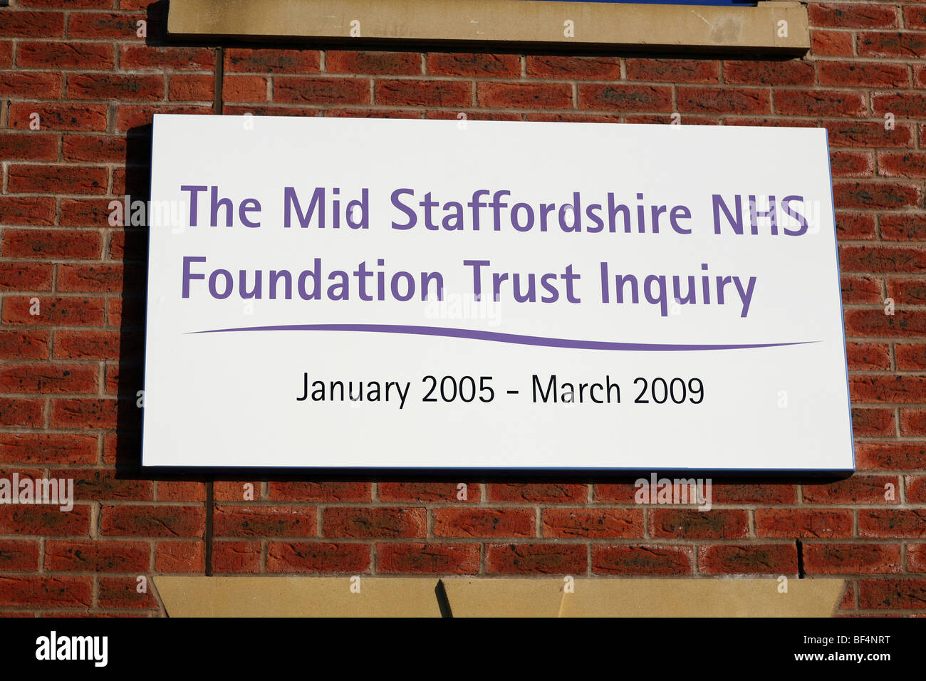 La signalisation de l'hôpital de Stafford, Enquête Le milieu Staffordshire NHS Foundation Trust Enquête sur l'hôpital de Stafford Banque D'Images