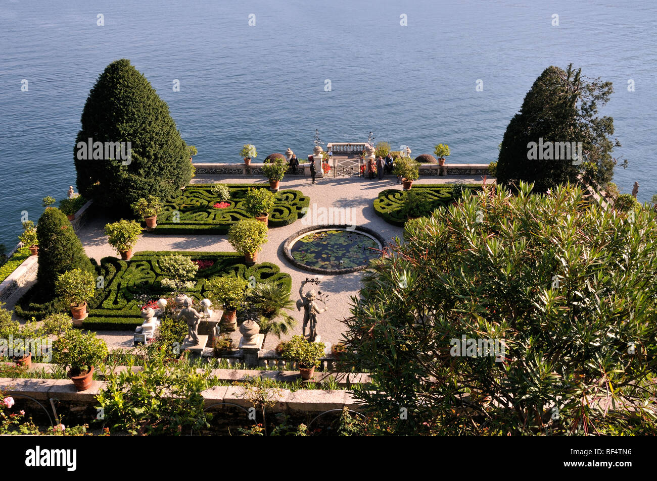 Vue aérienne du jardin d'Isola Bella sur le Lac Majeur, Stresa, lombadia, italie Banque D'Images