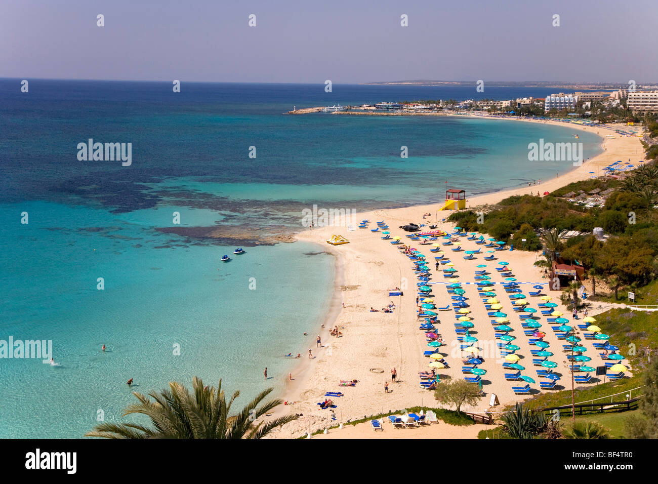 Vue sur les plages de sable d'Ayia Napa, Chypre, Grèce, Europe Banque D'Images