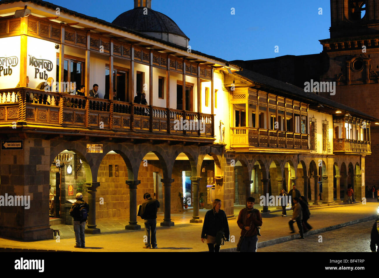 Scène nocturne, Plaza de Armas Cusco, Cusco, Inca Settlement, Quechua Settlement, Pérou, Amérique du Sud, Amérique latine Banque D'Images