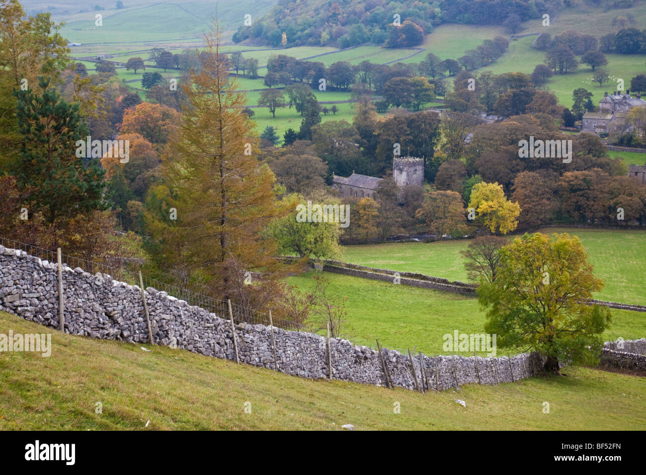 Couleurs d'automne de Arncliffe dans Littondale les Yorkshire Dales National Park Banque D'Images