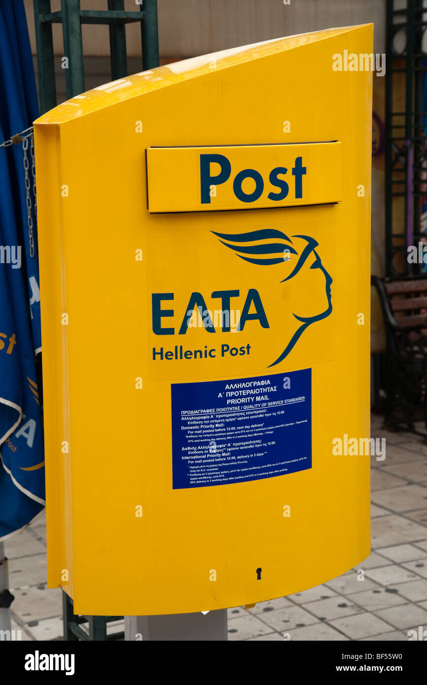 Service postal grec ELTA post box Photo Stock - Alamy