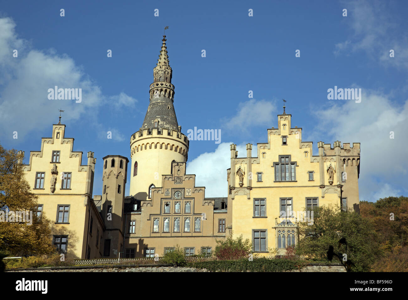 Château de style néo-gothique, près de Bad Hoenningen Arenfels Rheinland-pfalz Allemagne Europe Banque D'Images