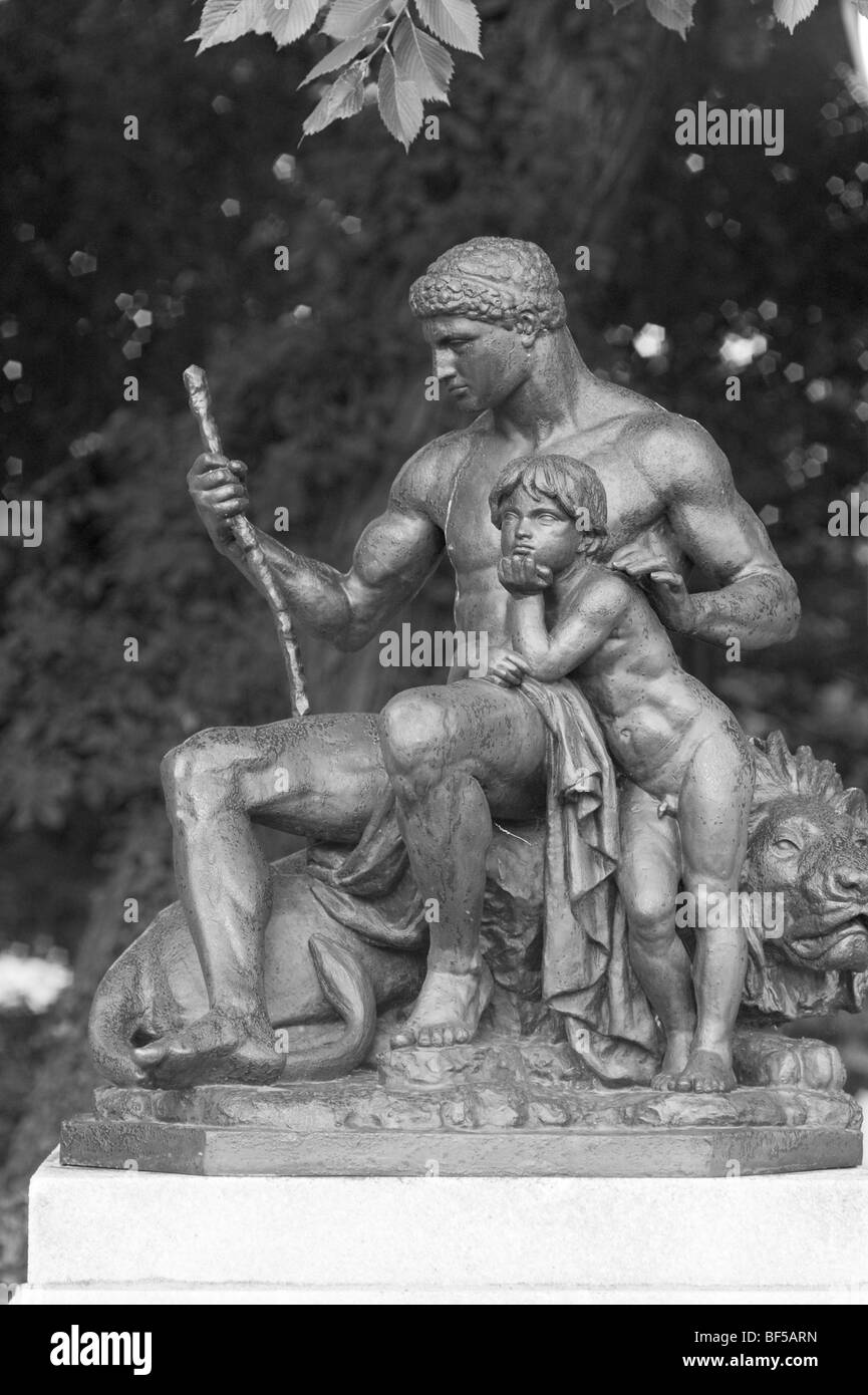 La sculpture à Baltimore Mount Vernon Vue par Barye Banque D'Images