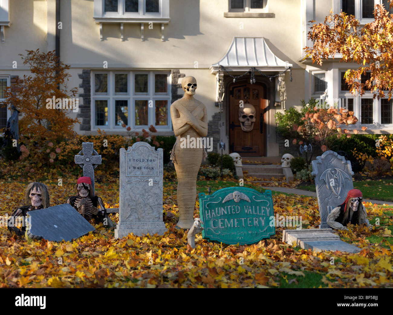 Décoré pour Halloween House à Toronto, Ontario, Canada. Banque D'Images