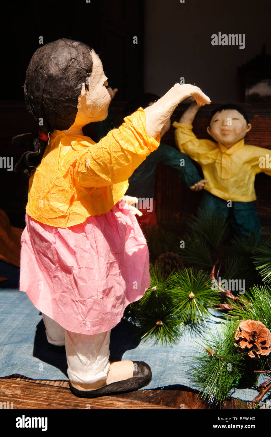 Figurines historiques traditionnelles de Namsangol Hanok Banque D'Images