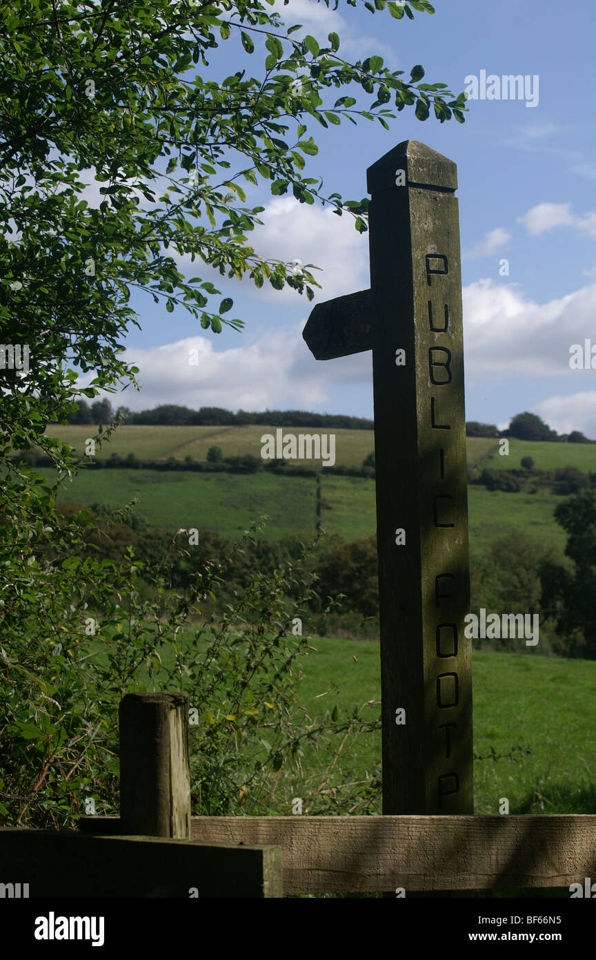 Sentier Public panneau près de Hathersage, Derbyshire Banque D'Images