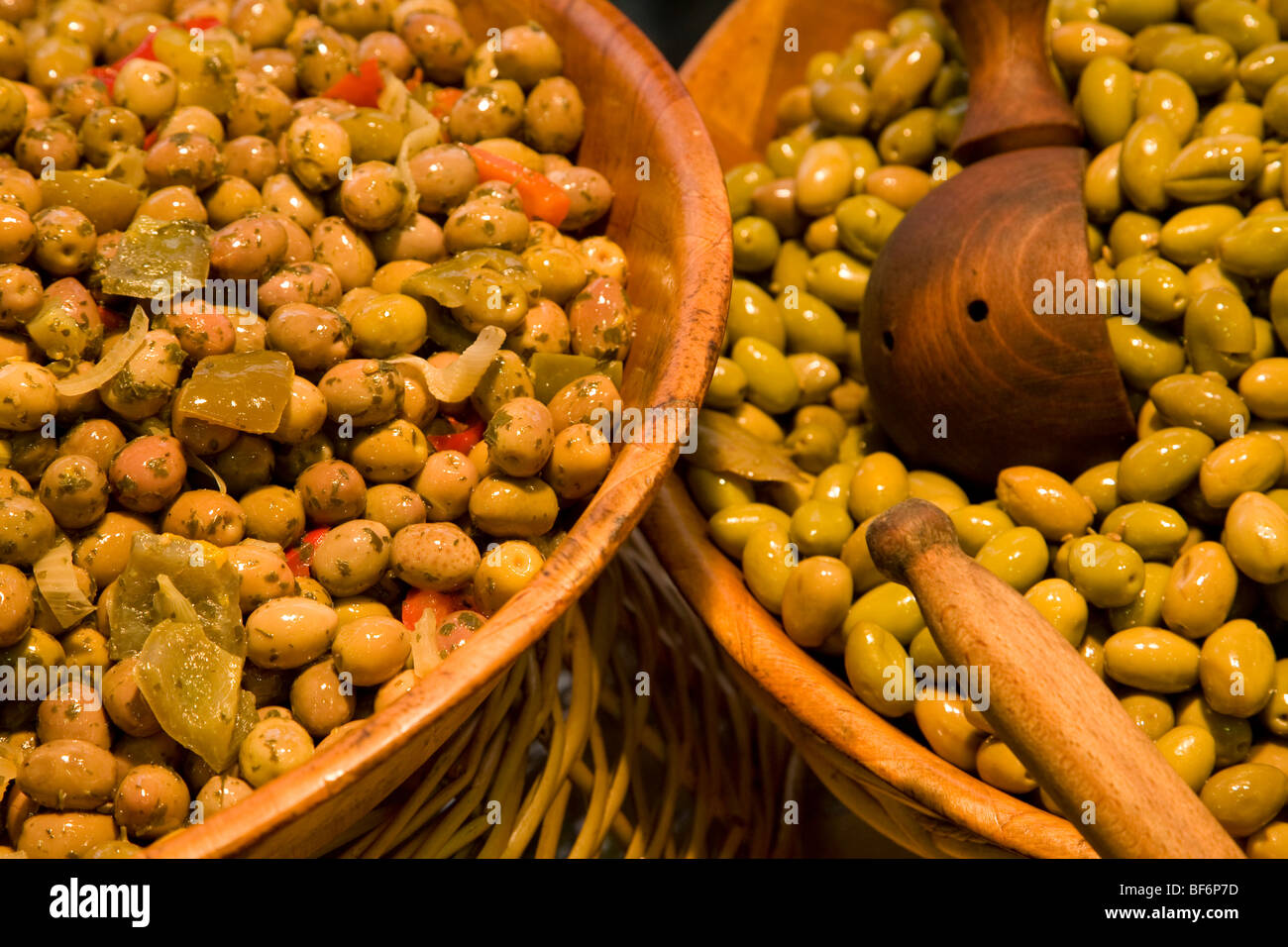 Olives, marché provençal, Mars, Antibes, Cote d Azur, Provence, France Banque D'Images