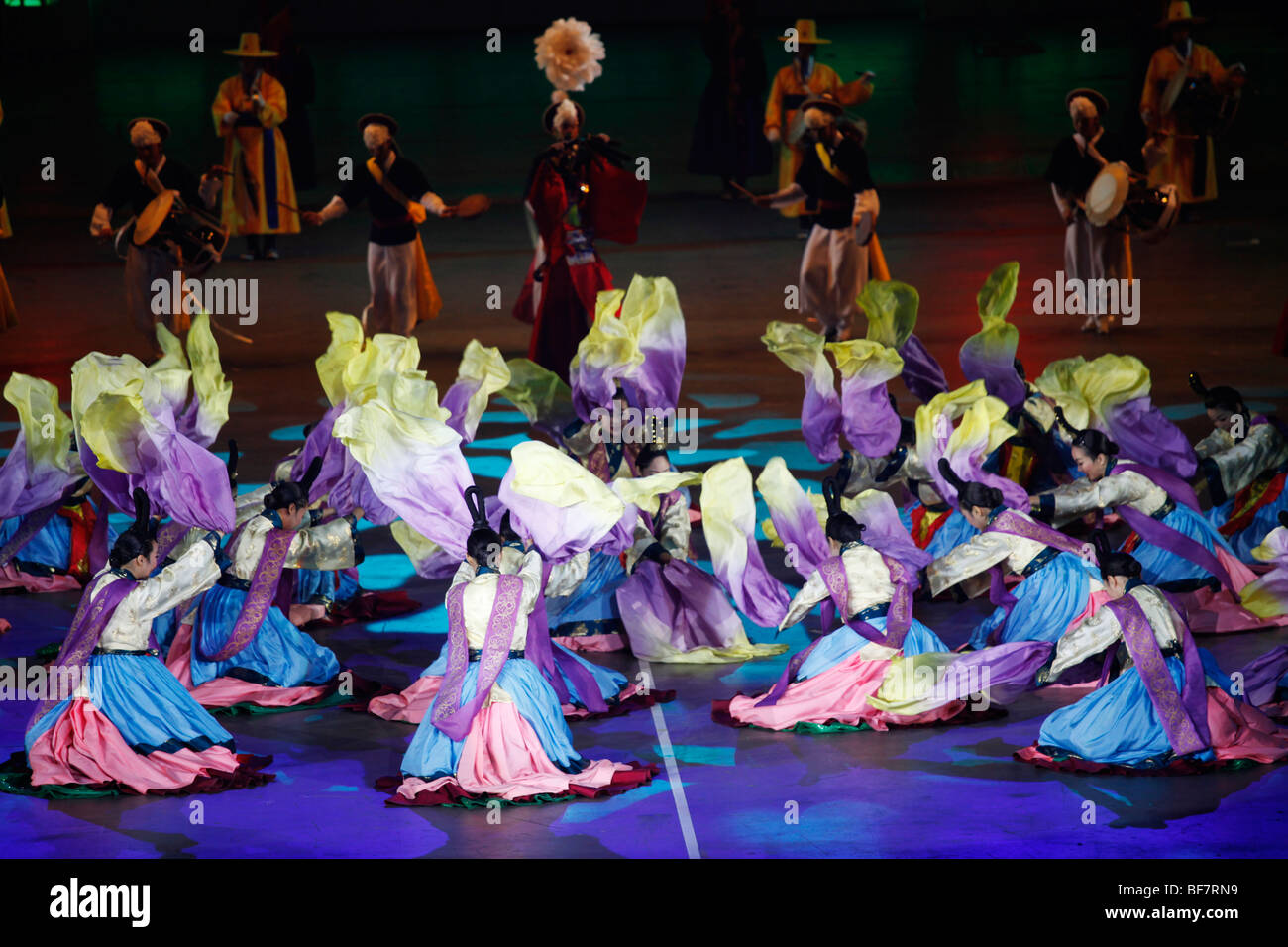 Danseuses traditionnelles de la bande armée de Corée Banque D'Images