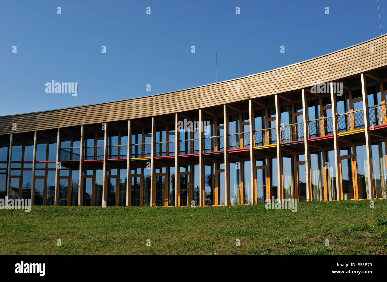 Façade Sud de la fenêtre de construction durable Slunakov Centre éducatif et écologique en Horka près d'Olomouc, République Tchèque Banque D'Images