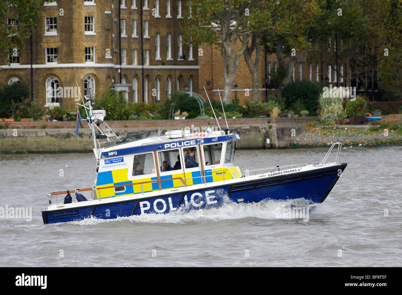 Metropolitan Police fluviale bateau patrouille dans la Tamise. Londres. La Grande-Bretagne. UK Banque D'Images