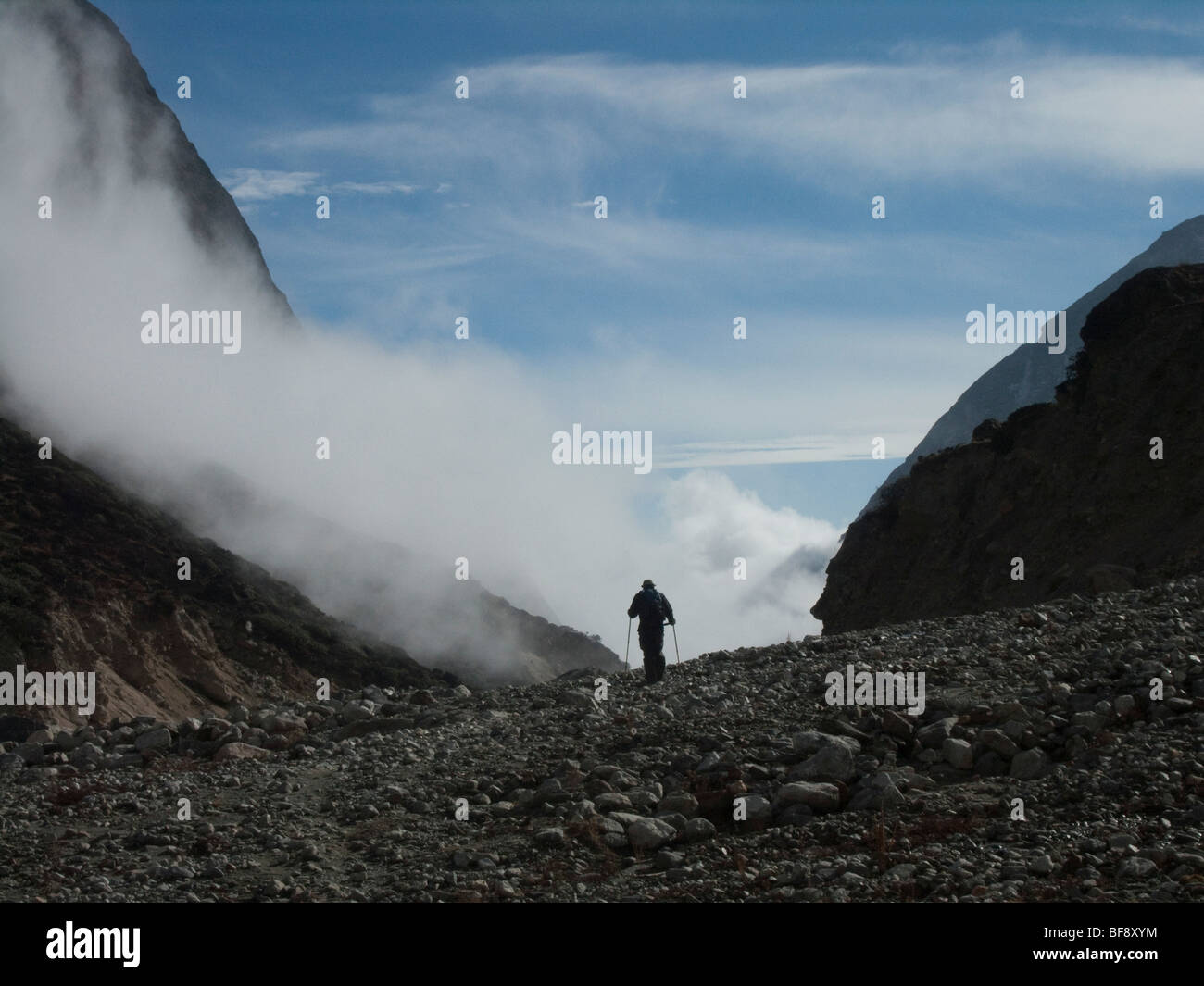 Himalaya. Itinéraires de randonnée dans les montagnes, par passe. Le Népal. Banque D'Images