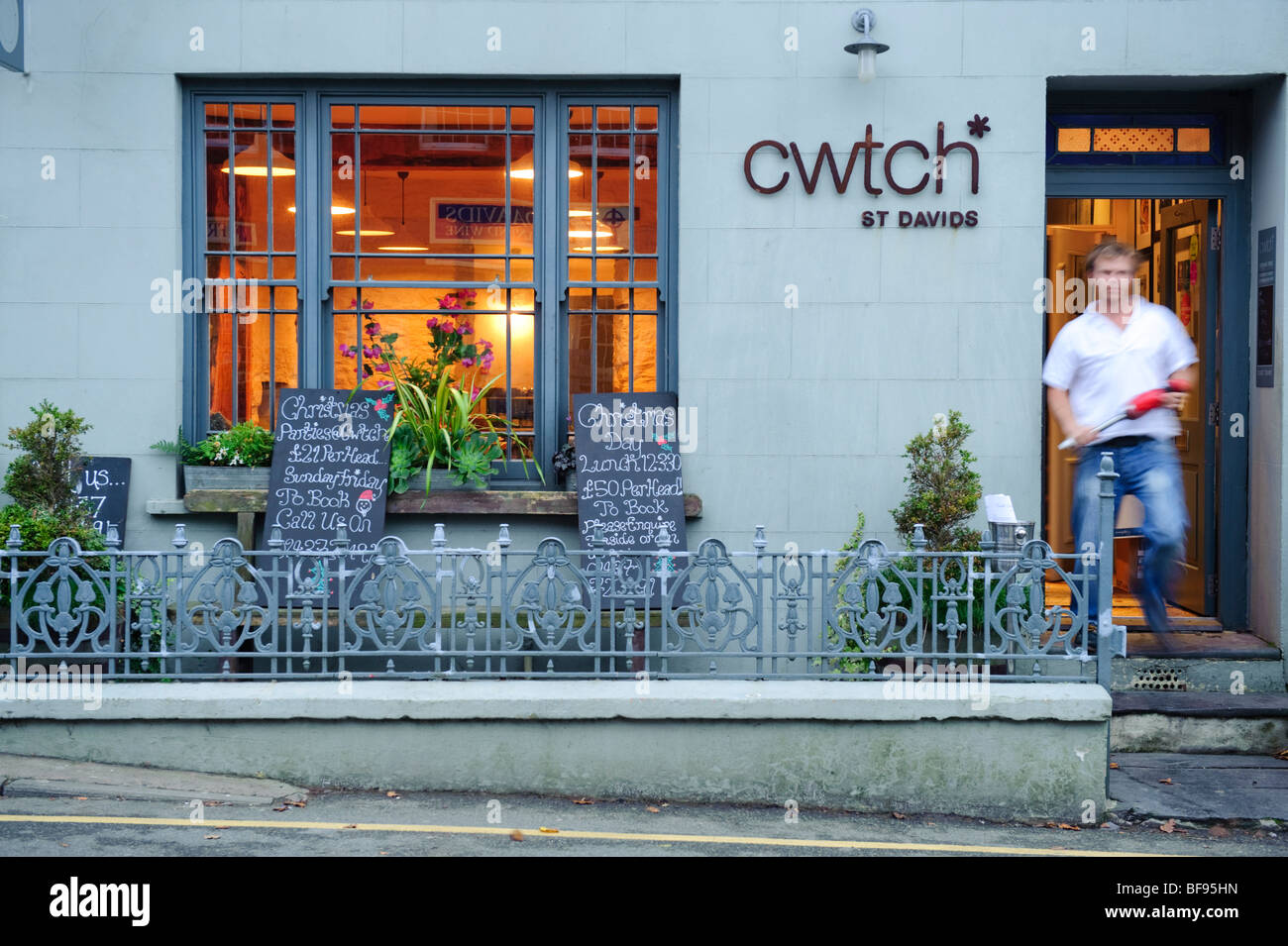 CWTCH cafe bar bistro restaurant St Davids city, South West Wales Pembrokeshire UK Banque D'Images