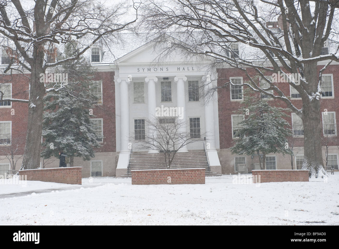 Campus de l'université du Maryland dans la neige Banque D'Images