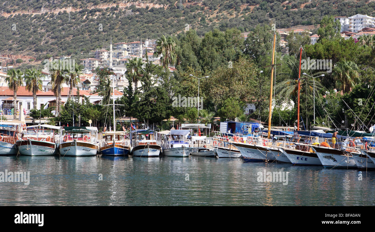 Bateaux dans le port, Kas Turquie Banque D'Images