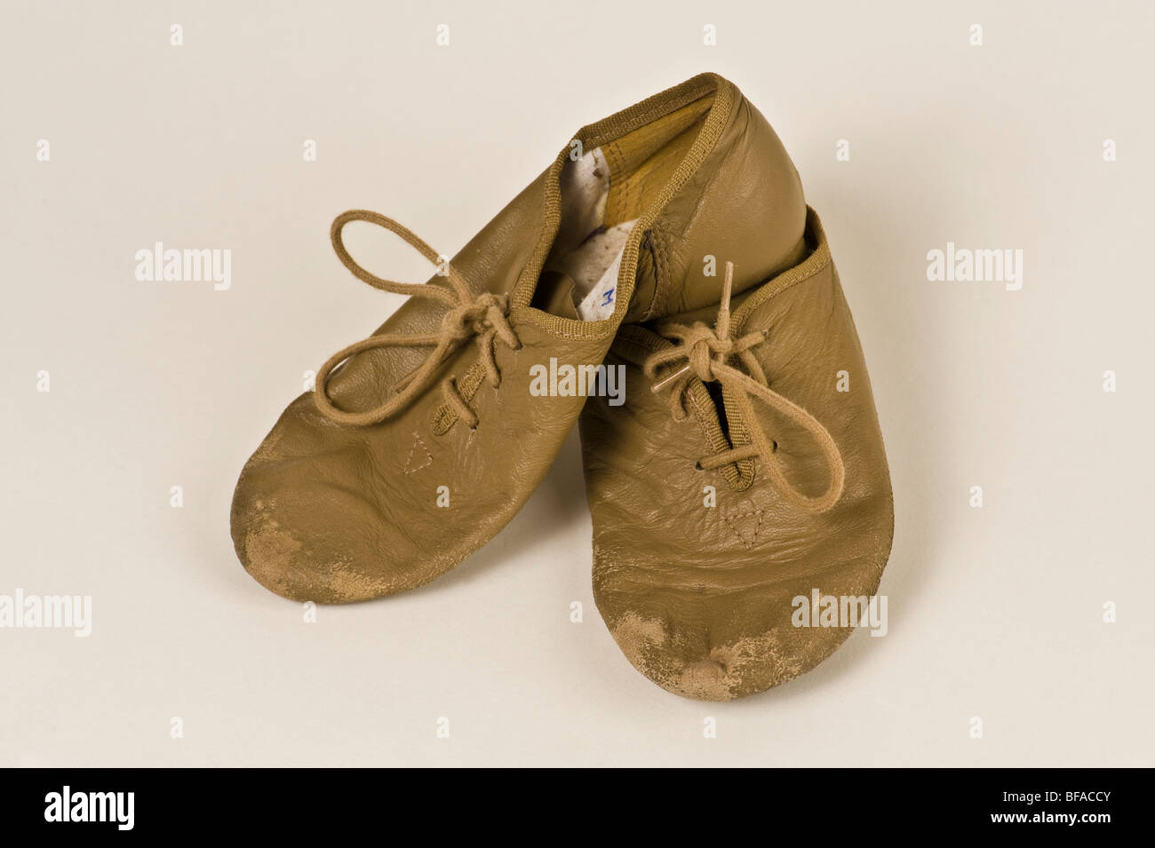 Chaussures de claquettes bien usé Banque D'Images