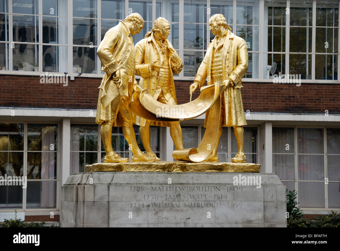 Statue de Matthew Boulton et James Watt, William Murdoch par William Bloye dans Broad Street, Birmingham, UK Banque D'Images