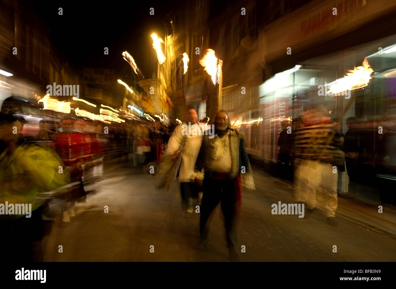 Feu de Lewes, célébrations de nuit Banque D'Images